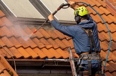 Démoussage et hydrofuge de toiture à Bellengreville